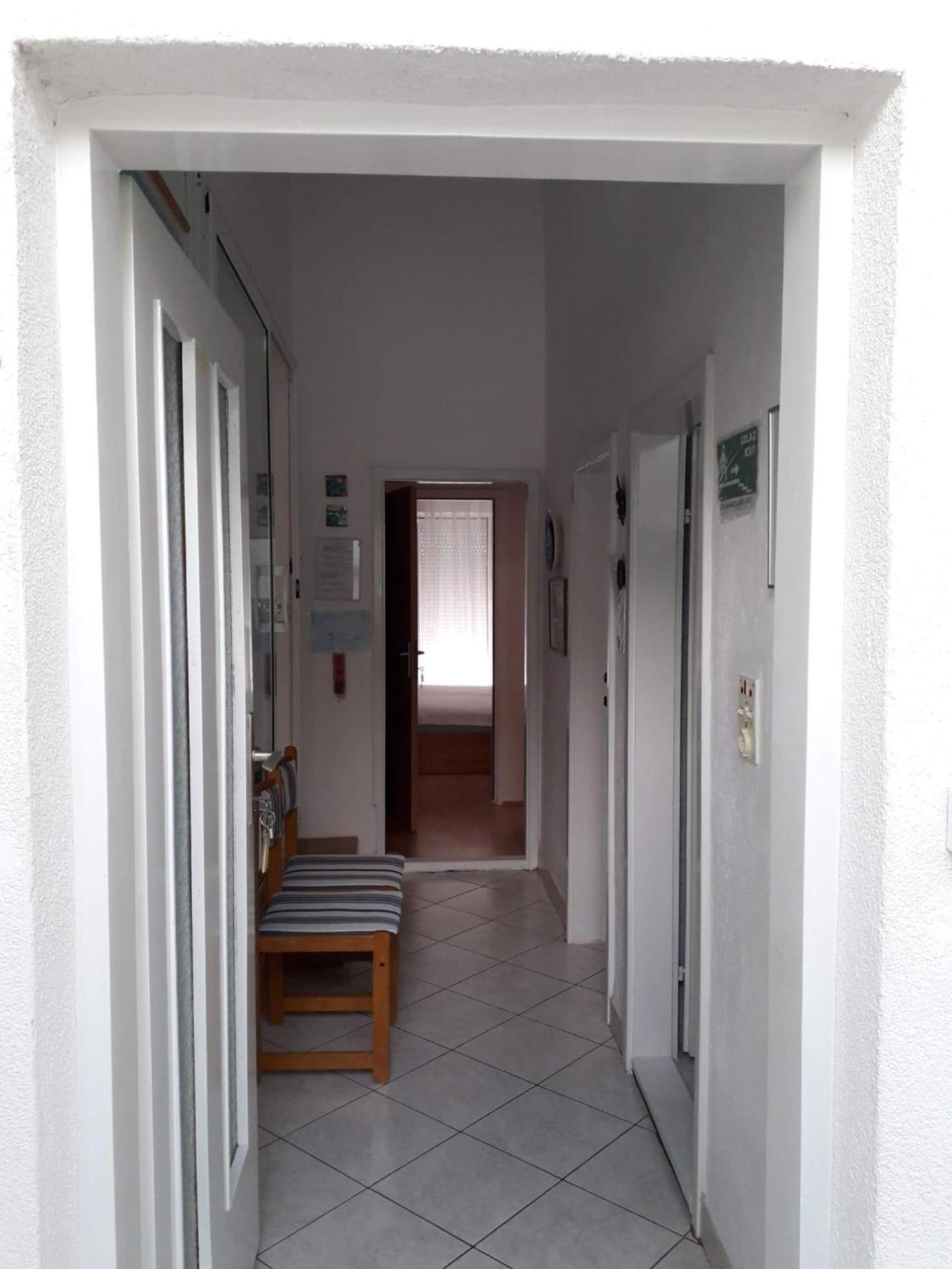 Apartments With A Parking Space Pisak, Omis - 1009 Exterior photo