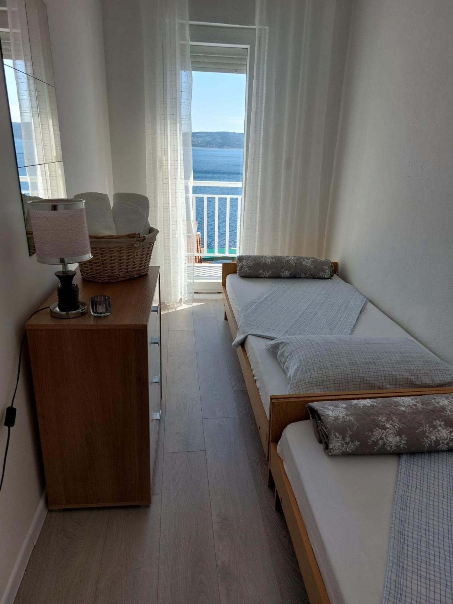 Apartments With A Parking Space Pisak, Omis - 1009 Exterior photo