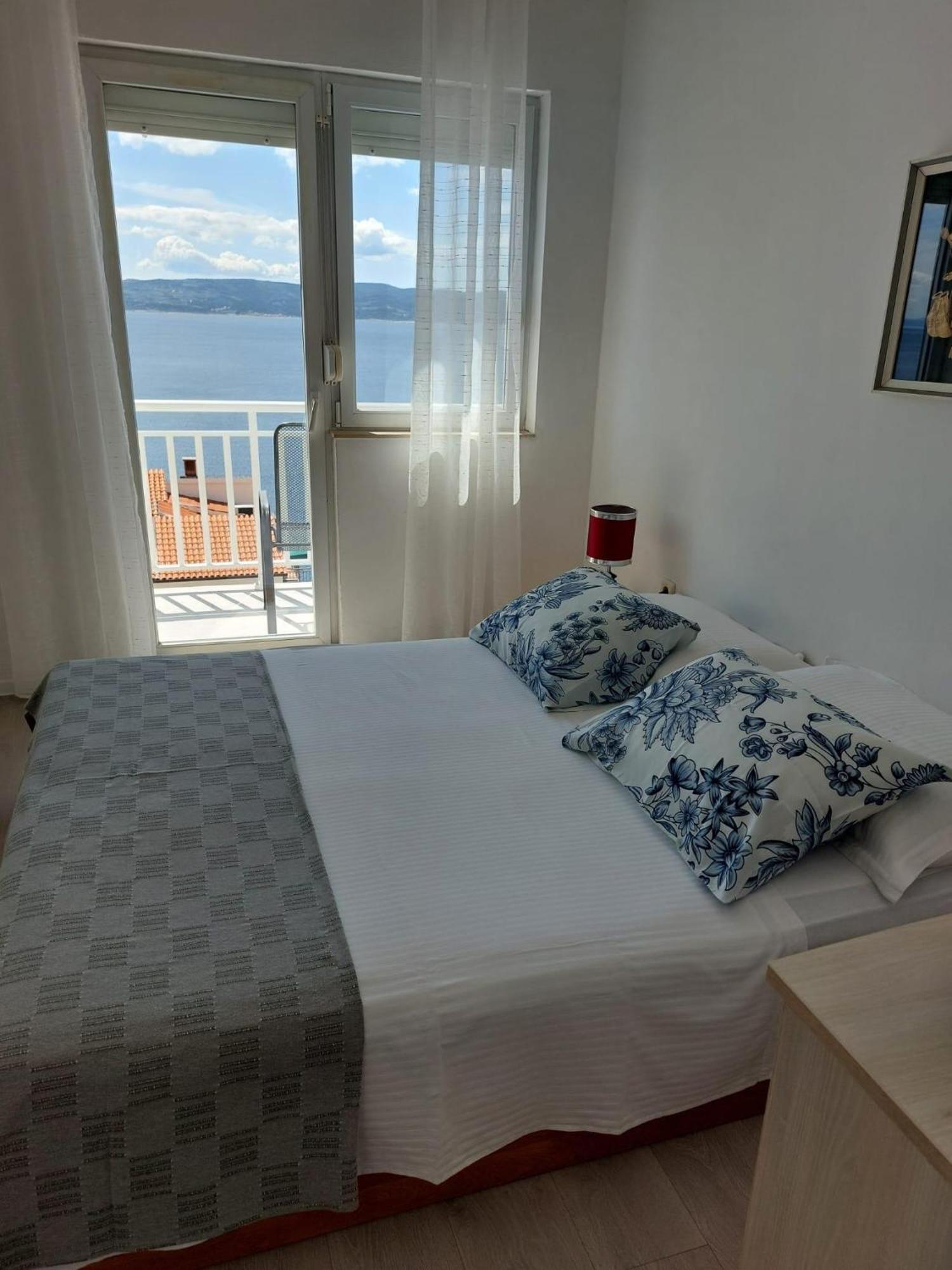 Apartments With A Parking Space Pisak, Omis - 1009 Exterior photo